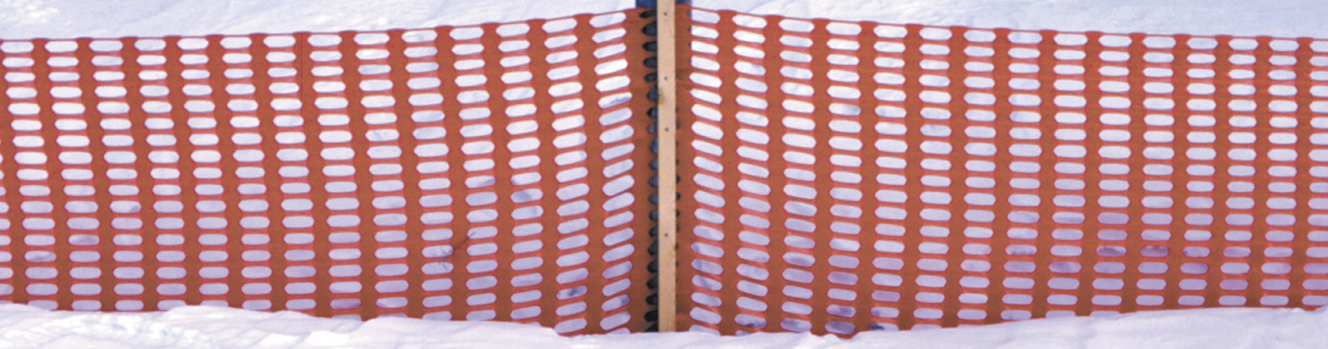 Snow and sand fences