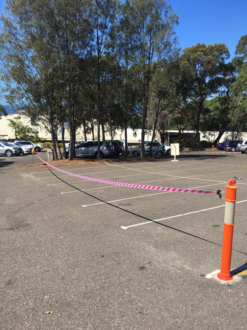 Flexibarrier Muurcassette Haspel - Heavy duty afzetting uittrekbaar band (9-18m)