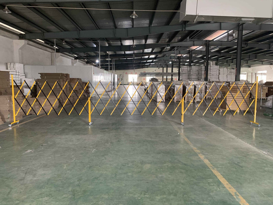 FlexiBarrier Schaarhekafzetting XXL - op wielen (6.7 x 1.2m)